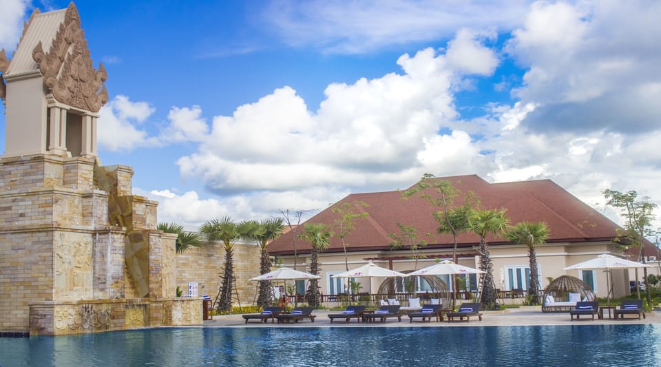 Outdoor pool, open 7:00 AM to 8:00 PM, free cabanas, pool umbrellas