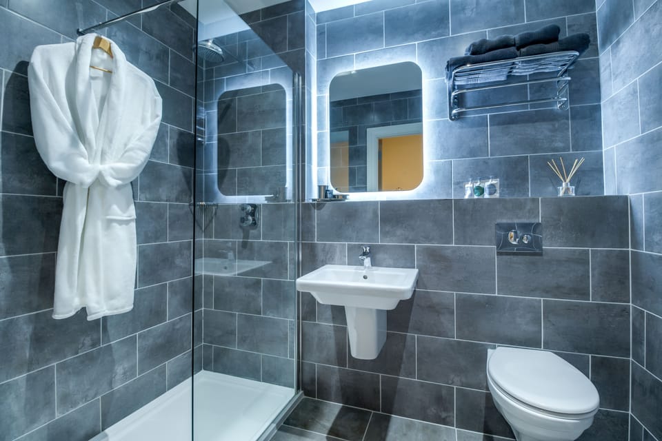 Superior Double Room, Ensuite | Bathroom