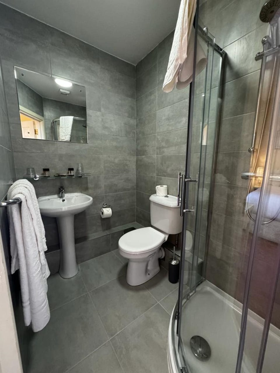 Shower, free toiletries, hair dryer, towels