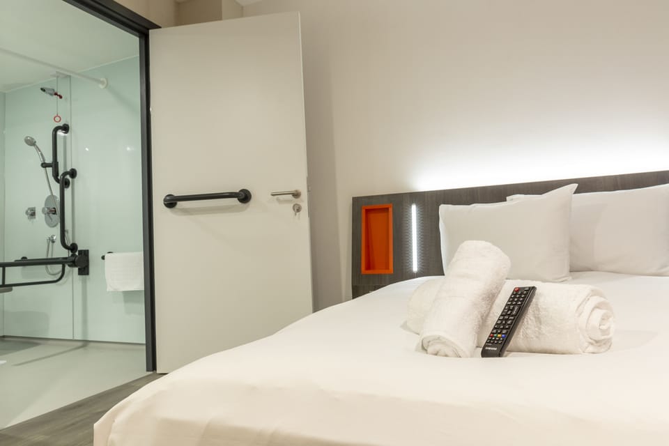 Double Room, Accessible, No Windows | Soundproofing, iron/ironing board, free WiFi, wheelchair access