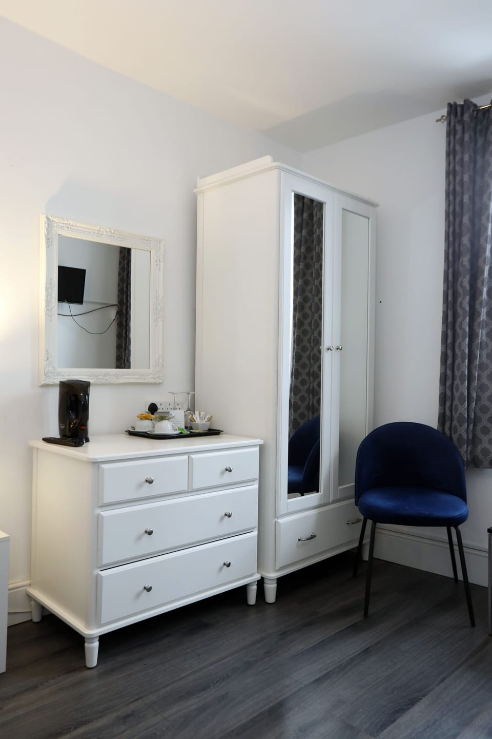 Elite Room (Deluxe ) | 1 bedroom, iron/ironing board, WiFi, bed sheets