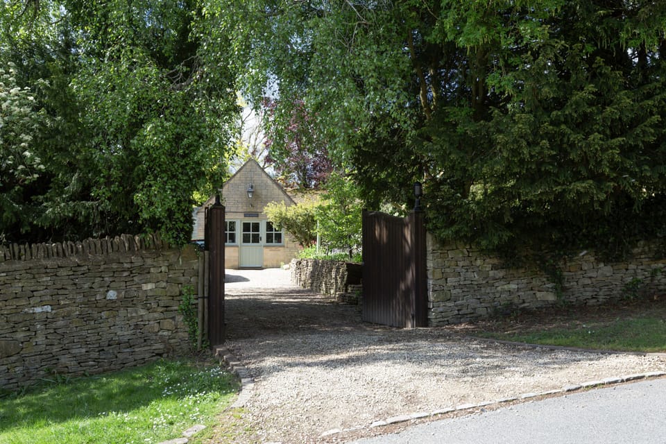 Entrance gates lead to the parking area and Annexe