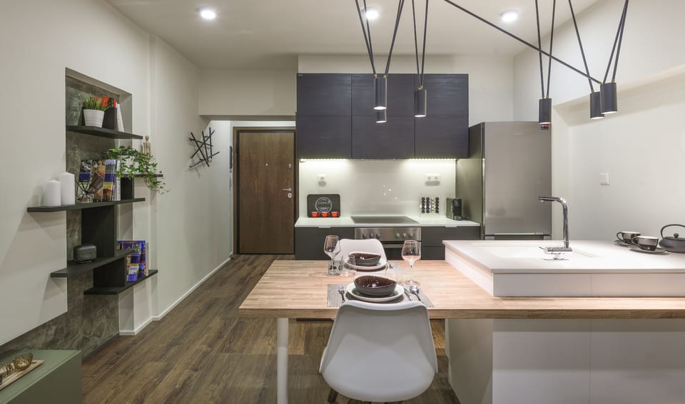 Apartment, City View | In-room dining