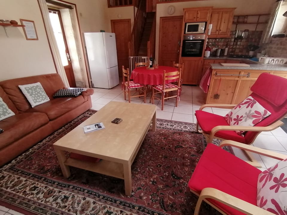 Traditional Cottage, 2 Bedrooms, Pool View, Garden Area (Le Poirier) | 1 bedroom, premium bedding, individually decorated