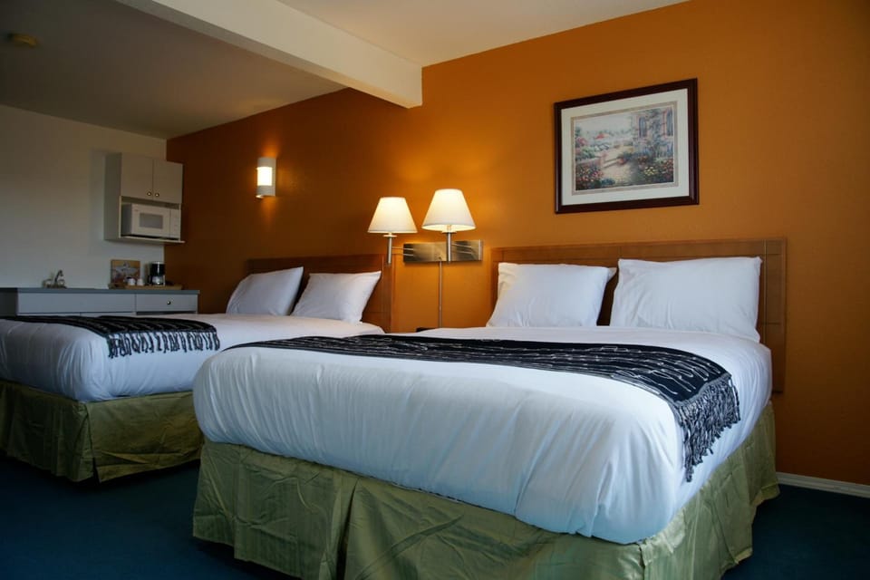 1 bedroom, desk, blackout drapes, iron/ironing board (on request)