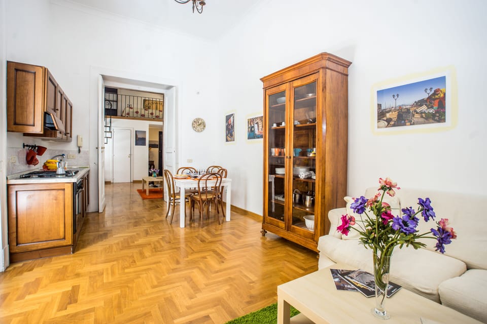Kitchen or kitchenette,Photo of the whole room,Seating area