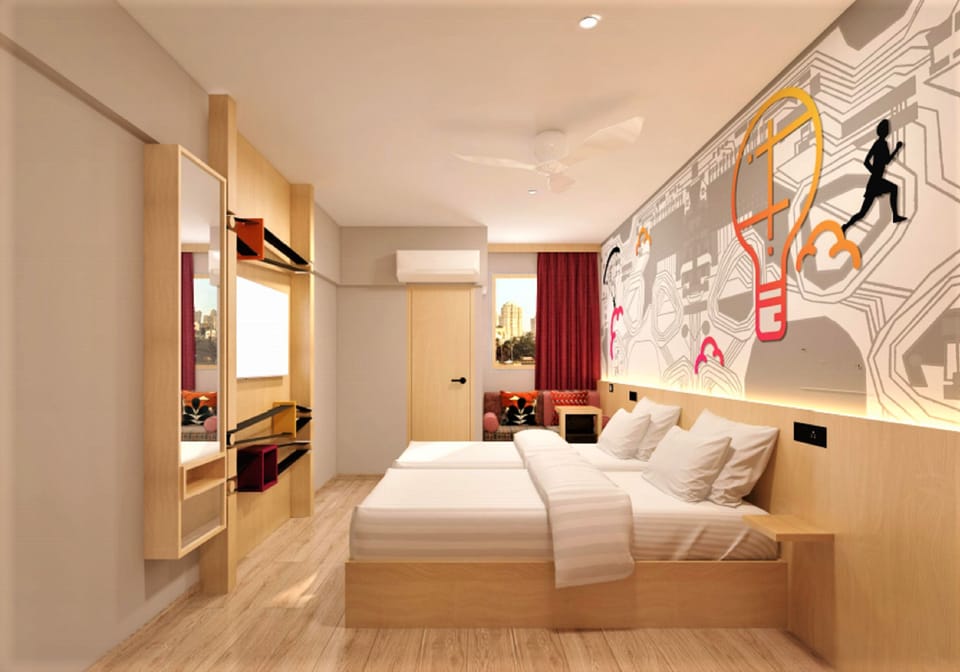 Luxe Queen Room | Egyptian cotton sheets, premium bedding, minibar, in-room safe
