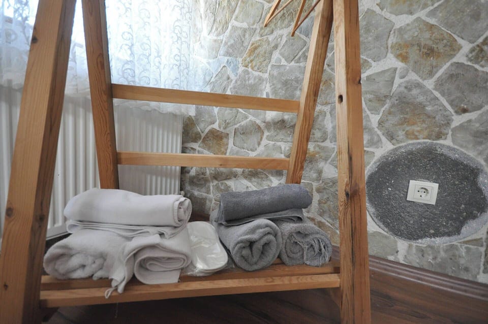 Deluxe Room | Premium bedding, down comforters, in-room safe, individually decorated