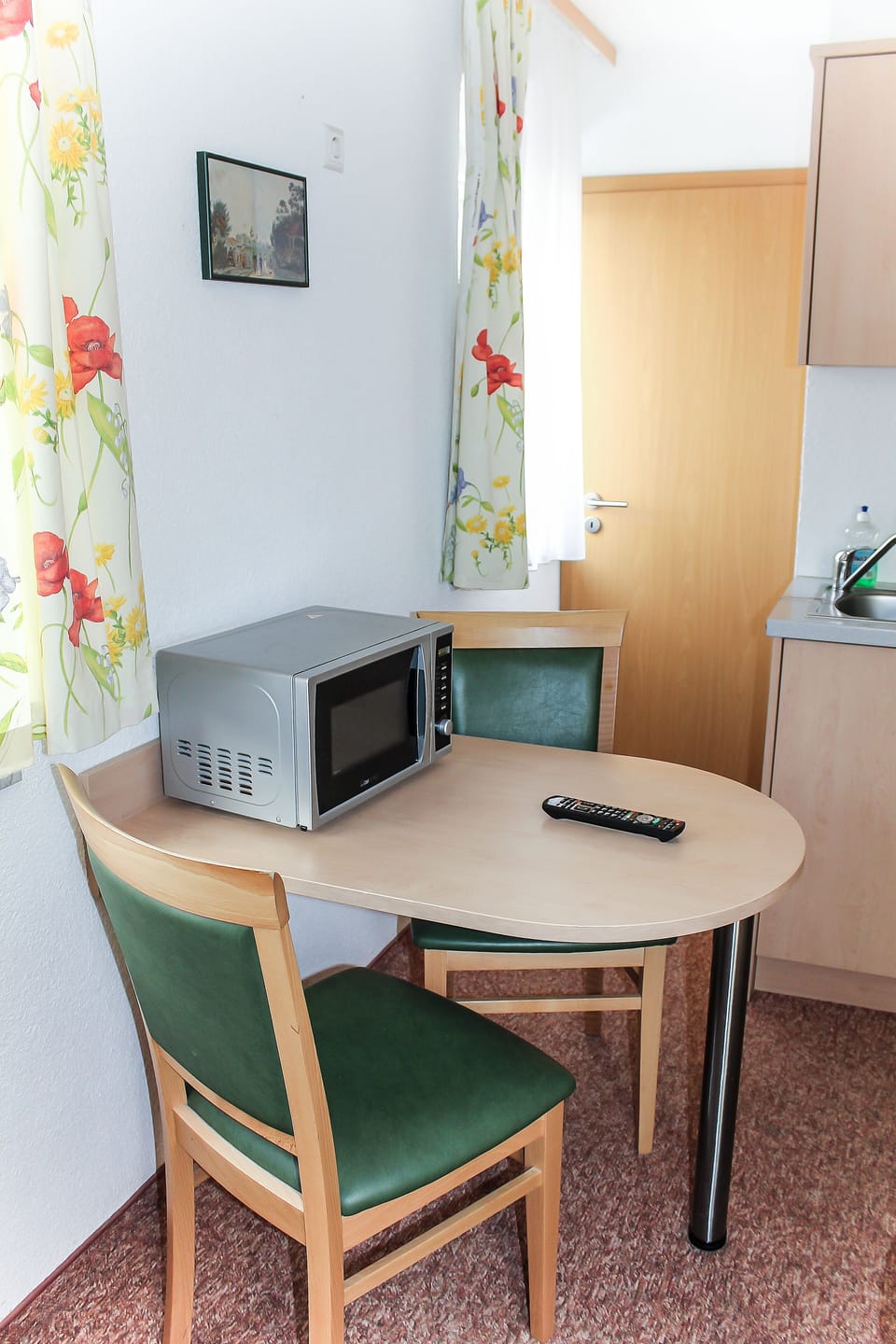 Classic Apartment, Private Bathroom, Courtyard View (Wohlfühl-Appartement ) | Interior