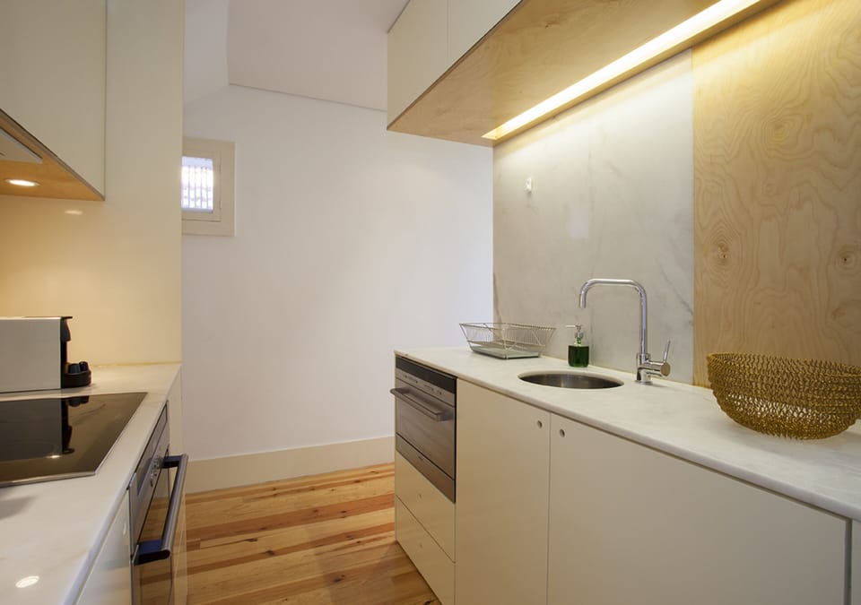 Apartment, 1 Bedroom, Balcony | Private kitchen | Fridge, microwave, oven, stovetop