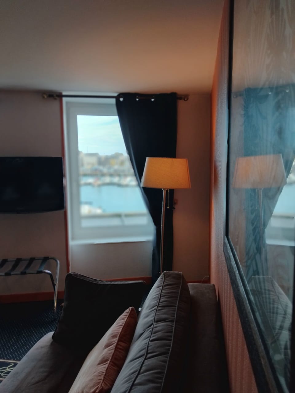 Superior Room | Desk, soundproofing, iron/ironing board, free WiFi