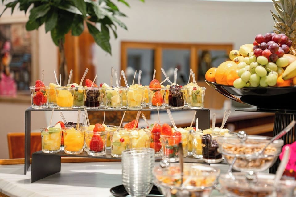 Daily buffet breakfast for a fee