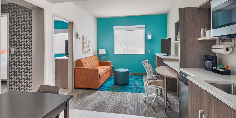 In-room safe, desk, laptop workspace, blackout drapes