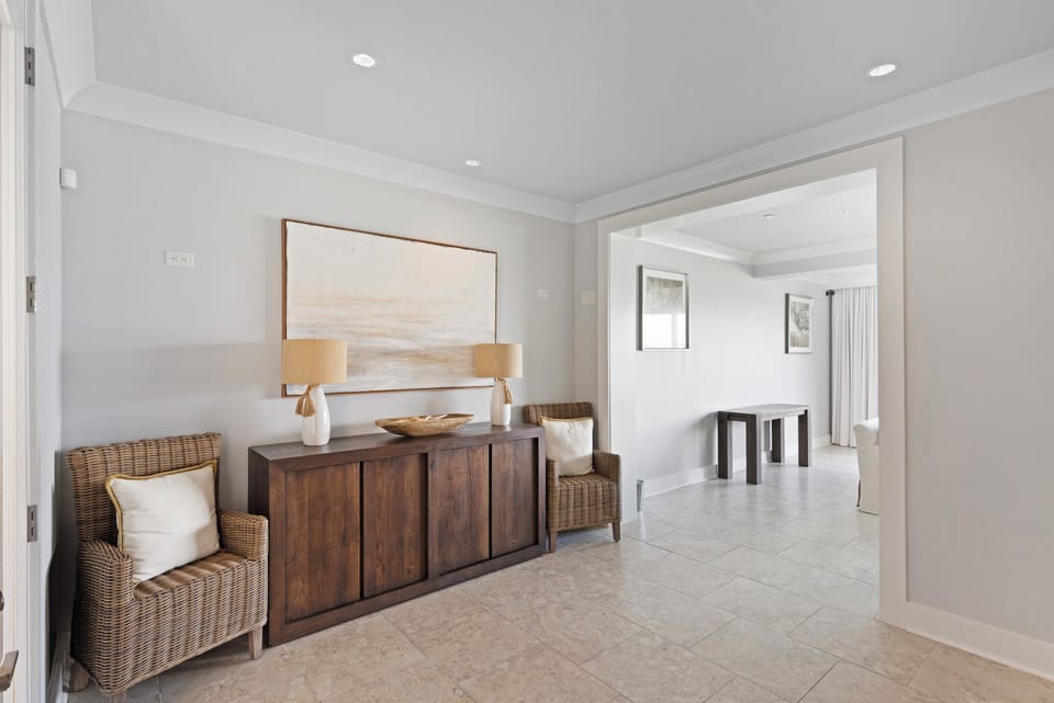 Entry Foyer 