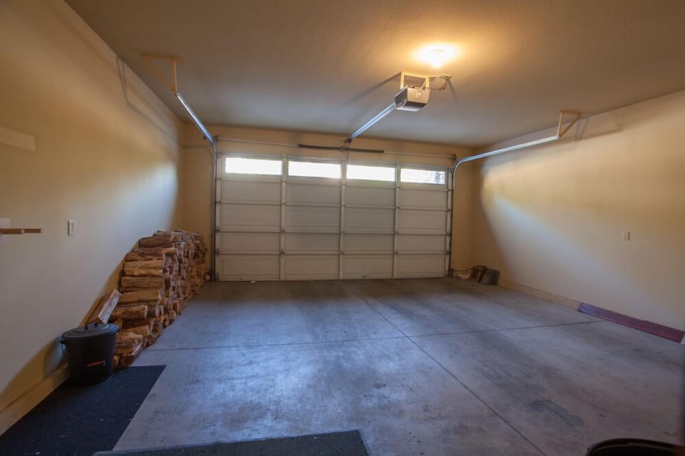 2 Car Garage
