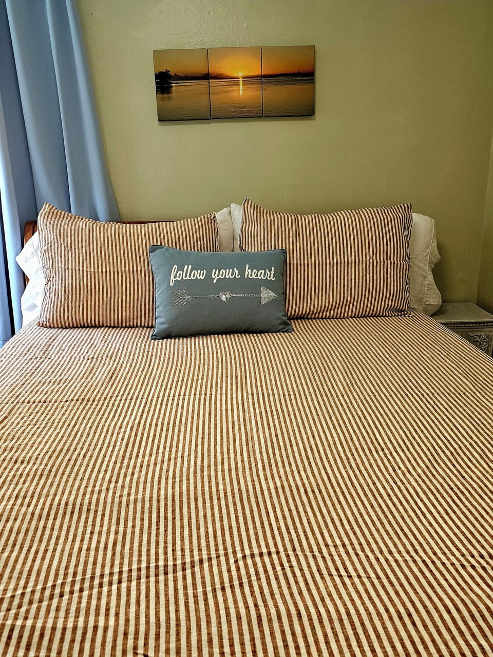 Queen bedroom