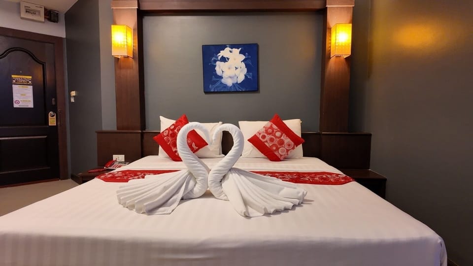 Standard Double Room | Cribs/infant beds, free WiFi, bed sheets