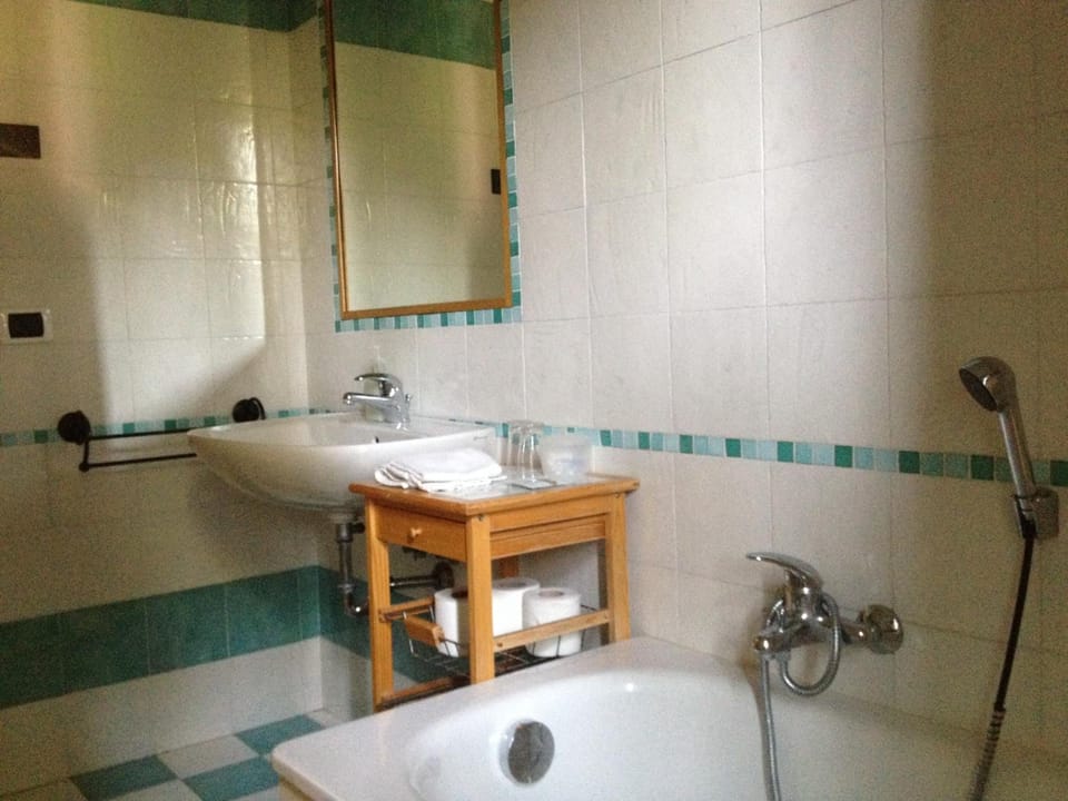 Free toiletries, hair dryer, bidet, towels