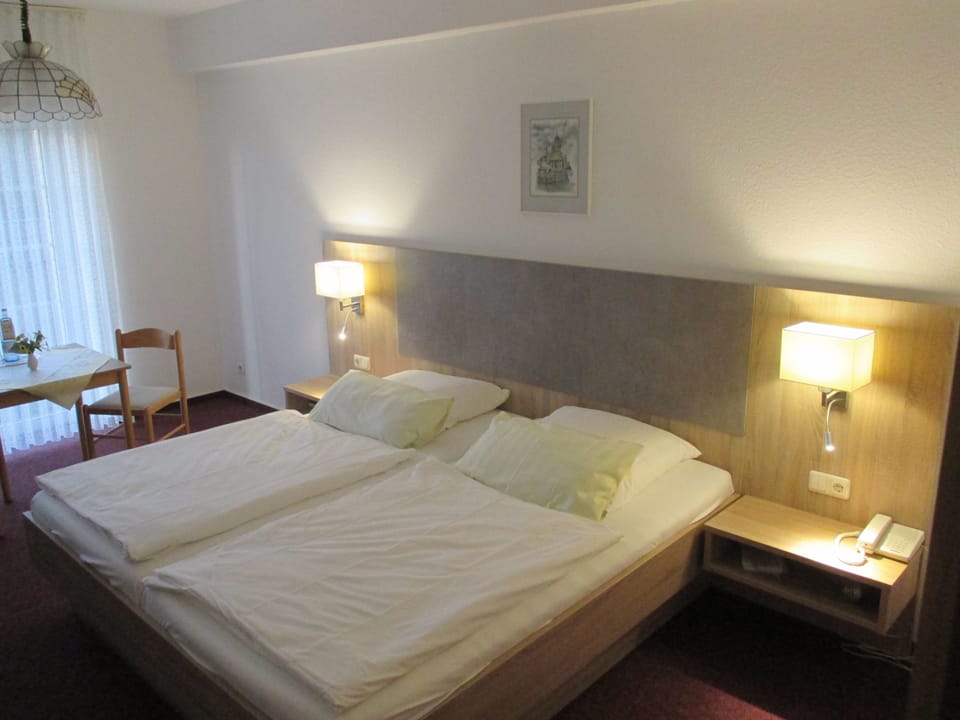Desk, free WiFi, bed sheets