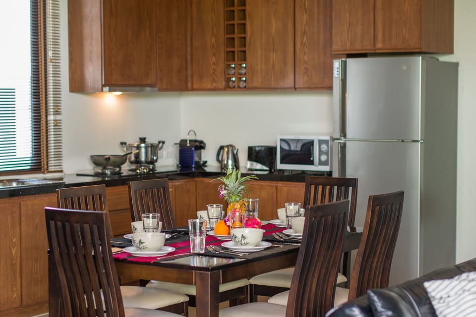 3-Bedroom Villa with Private Pool | In-room dining
