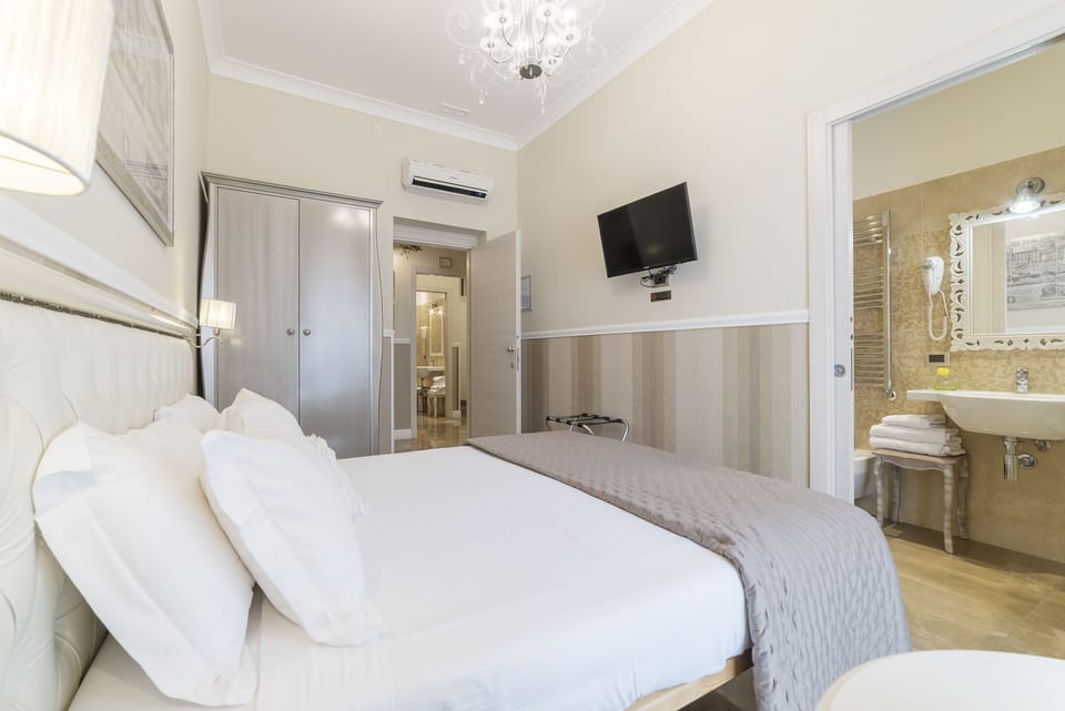 Standard Double Room | Desk, soundproofing, free WiFi