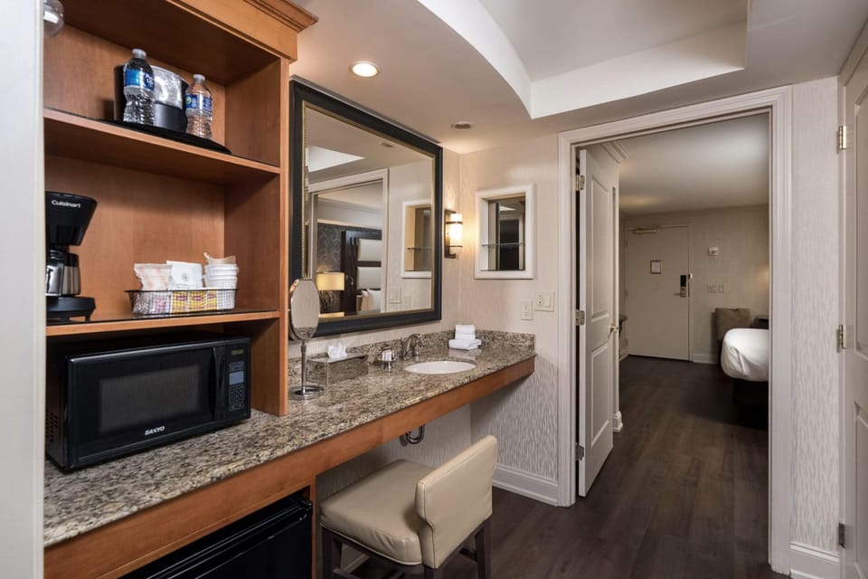 Suite, Multiple Beds, Accessible, Non Smoking | In-room safe, desk, laptop workspace, blackout drapes