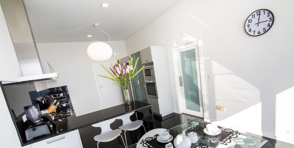 Villa, 4 Bedrooms, Ocean View | Private kitchen | Full-size fridge, microwave, oven, stovetop