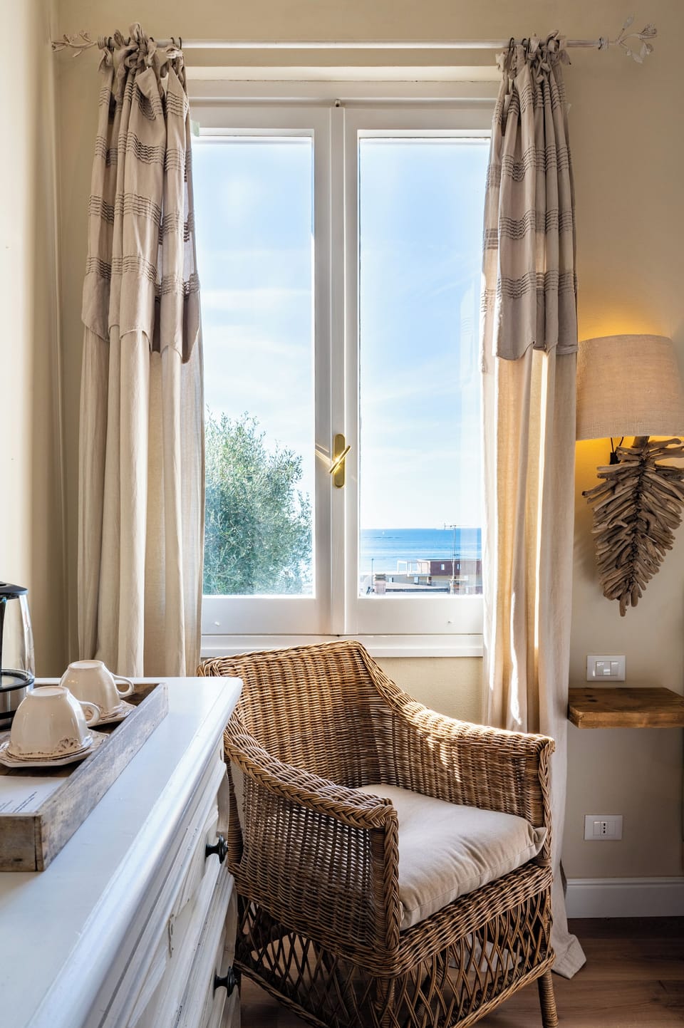 Classic Room Plus Vista Mare | Premium bedding, in-room safe, WiFi (free)