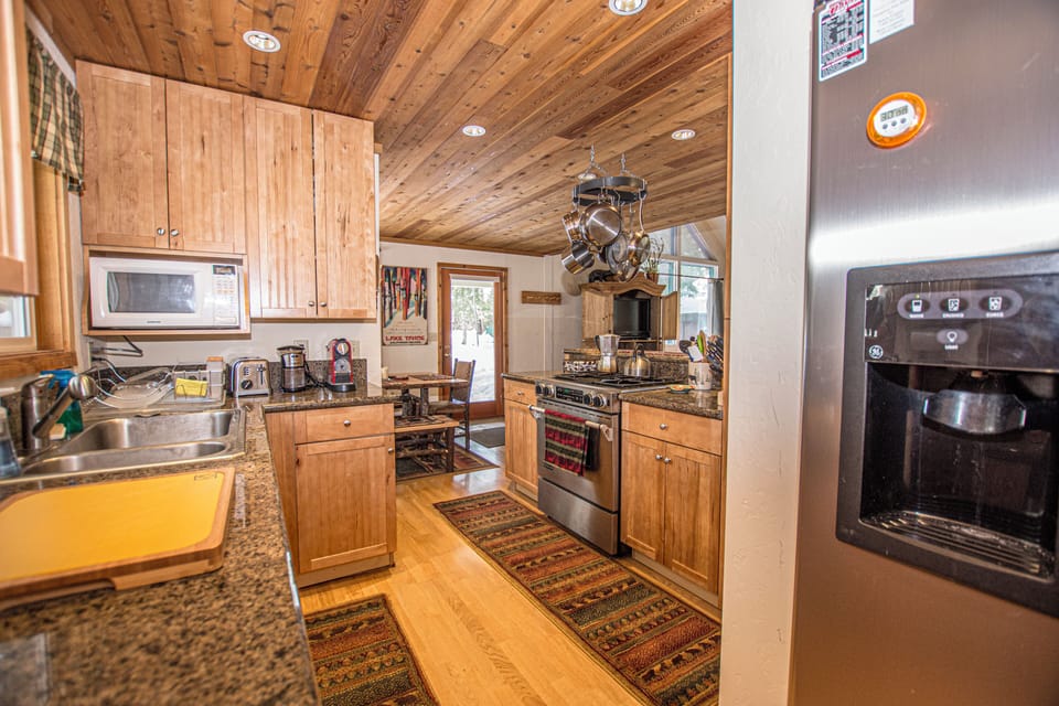 Carnelian Bay Hideaway - Kitchen
