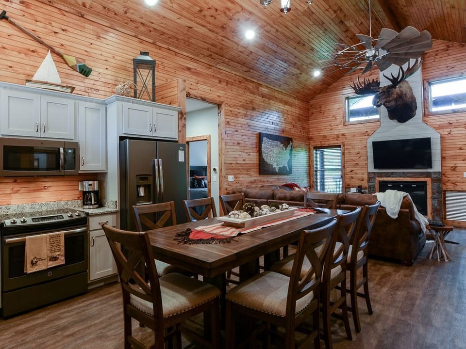 Open Kitchen / Great Room