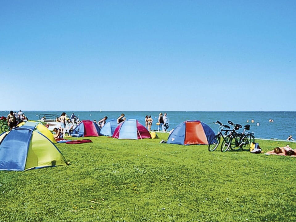 Water, Sky, Azure, Blue, Natural Landscape, Mountain, Beach, Wind Wave, Horizon, Landscape