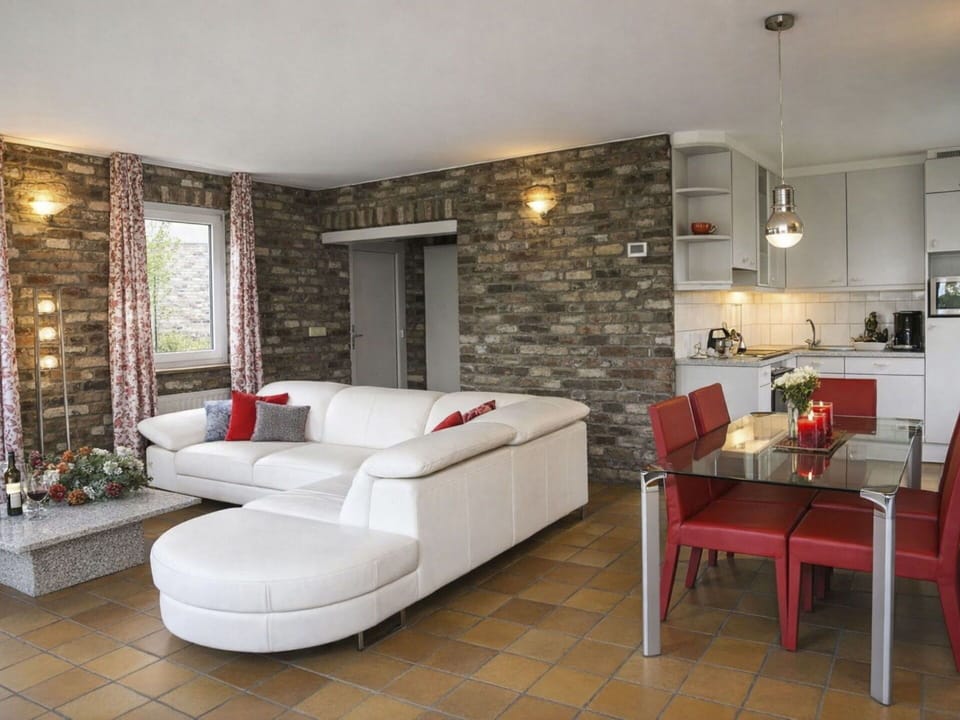 Furniture, Interior Design, Flooring, Wall, Couch, Floor, Ceiling, Living Room, Room, Table