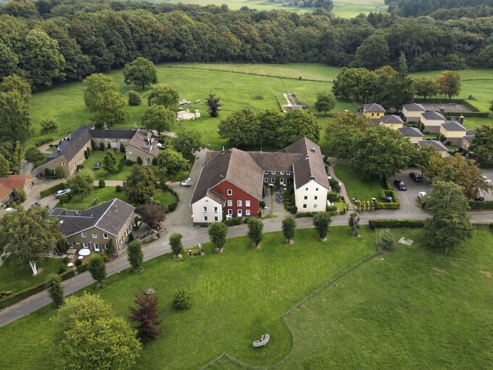 Aerial Photography, Bird'S-Eye View, Landscape, Residential Area, House, Land Lot, Plain, Human Settlement, Rural Area, Estate