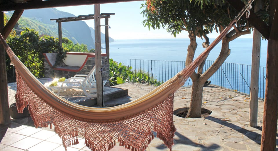 House, 2 Bedrooms | Porch
