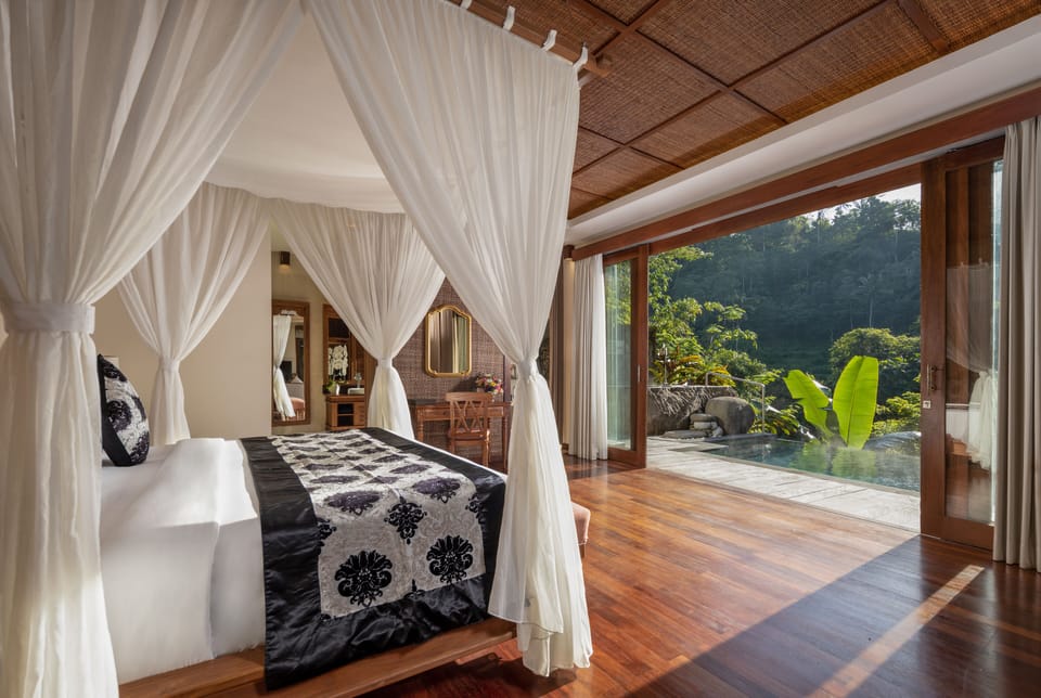 Premier Pool Villa - with Heated Pool | Egyptian cotton sheets, premium bedding, down comforters, pillowtop beds