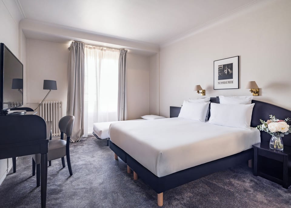 Superior Room | In-room safe, desk, soundproofing, iron/ironing board