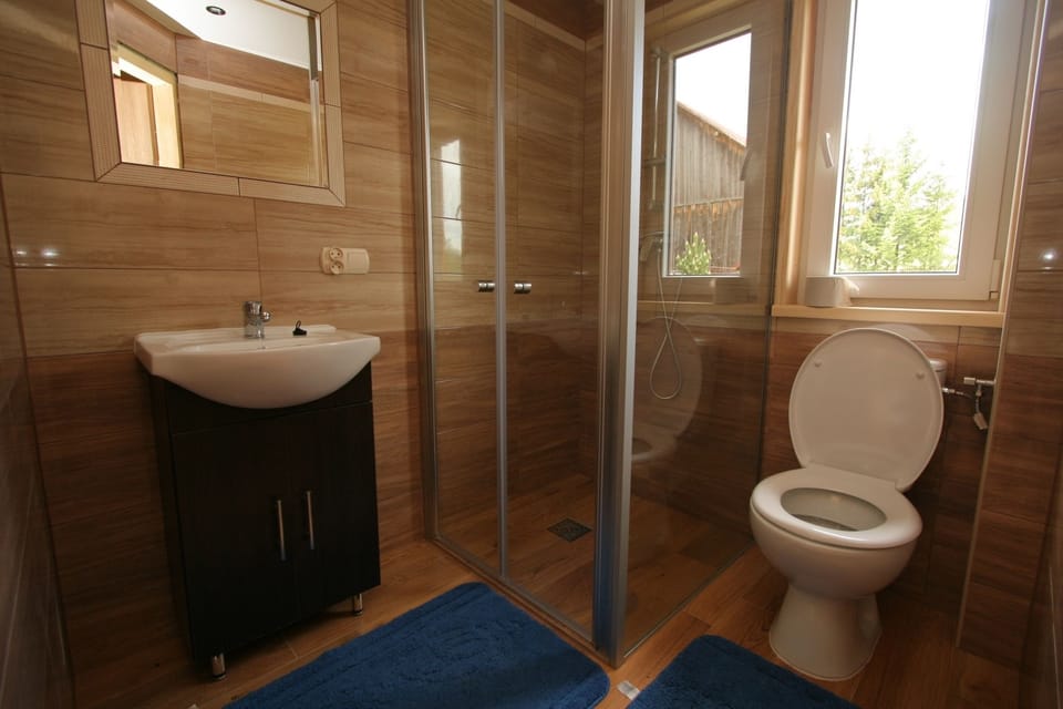 Cabin, 2 Bedrooms, Kitchenette | Bathroom