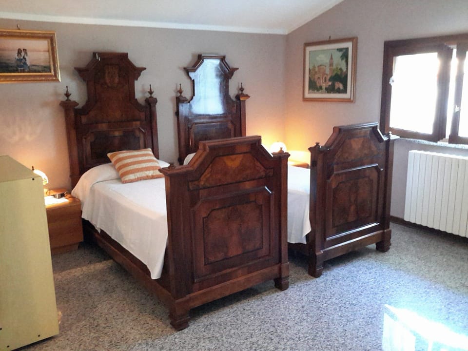 Apartment | In-room safe, individually decorated, individually furnished, desk