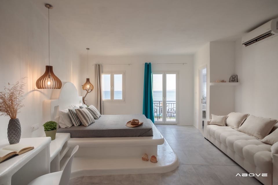 Suite, Balcony, Sea View | Free cribs/infant beds, free WiFi, bed sheets