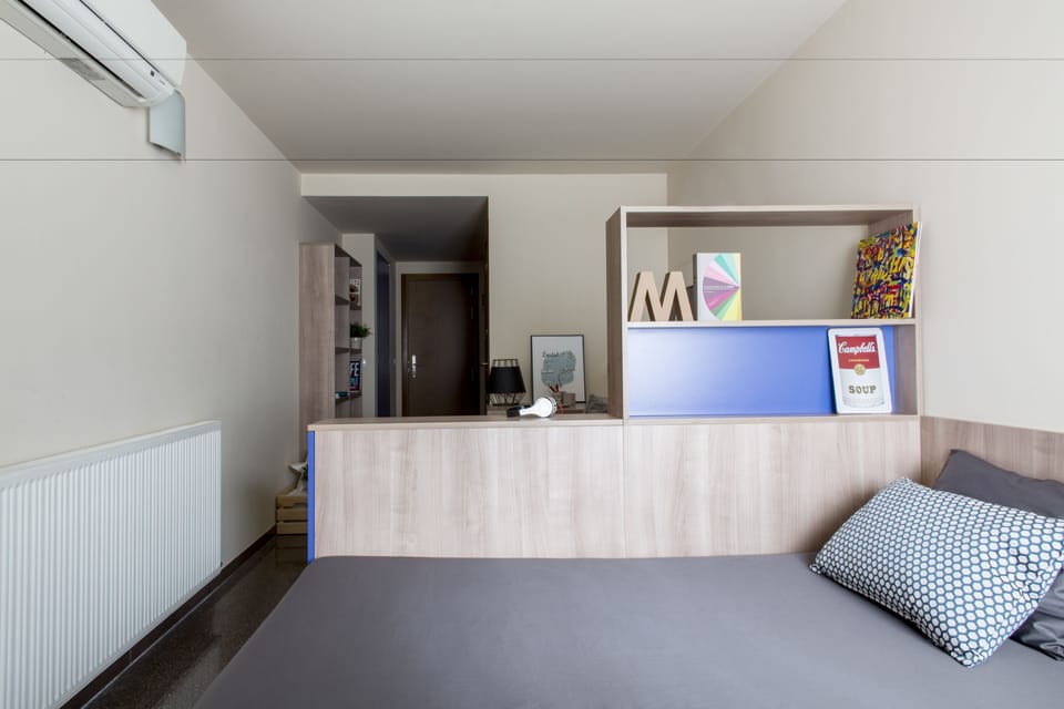 Standard Room, 2 Twin Beds | Desk, iron/ironing board, free WiFi, bed sheets