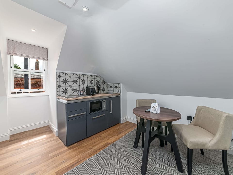Apartment, 1 Double Bed | Premium bedding, desk, laptop workspace, blackout drapes