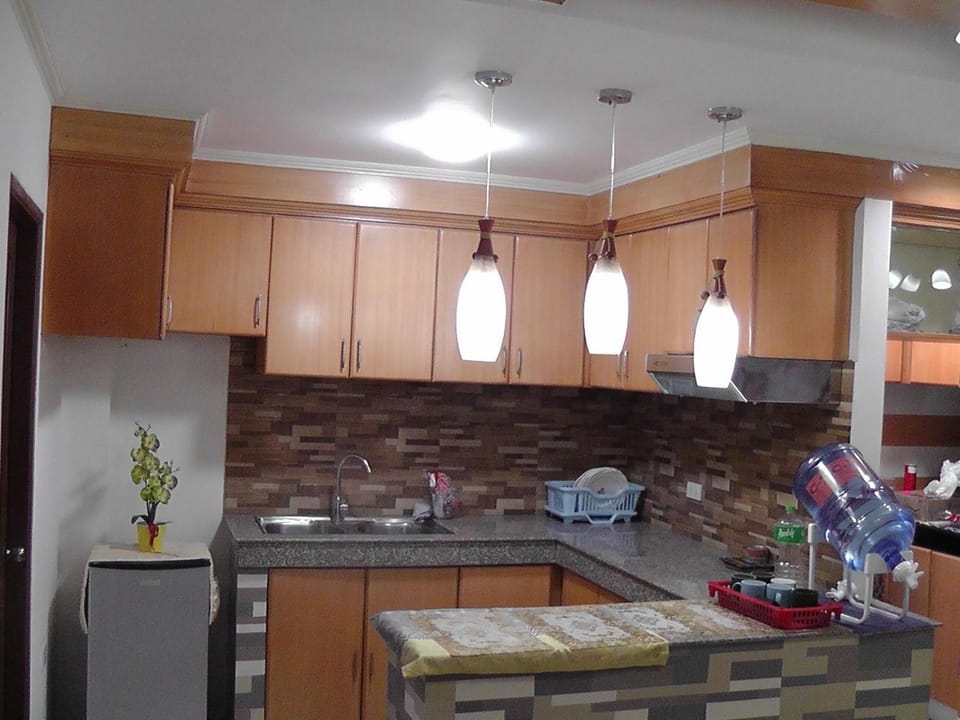 Full-size fridge, rice cooker, cookware/dishes/utensils