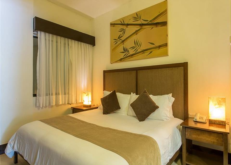 Condo | 2 bedrooms, free WiFi, bed sheets