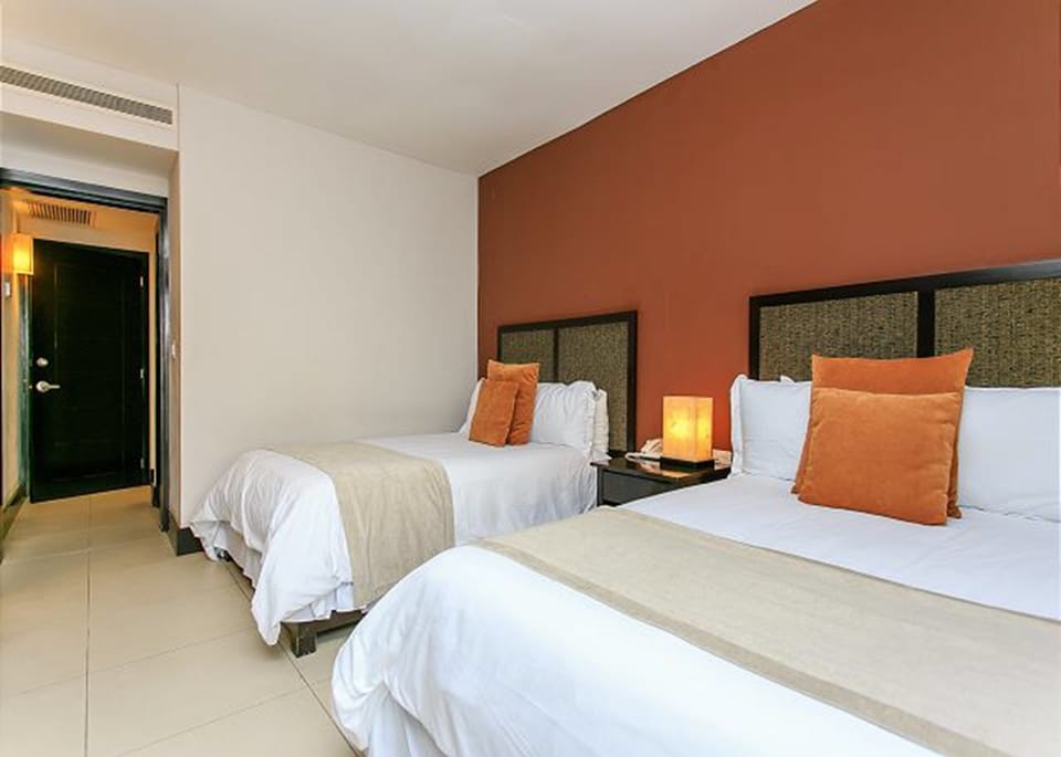 Condo | 2 bedrooms, free WiFi, bed sheets