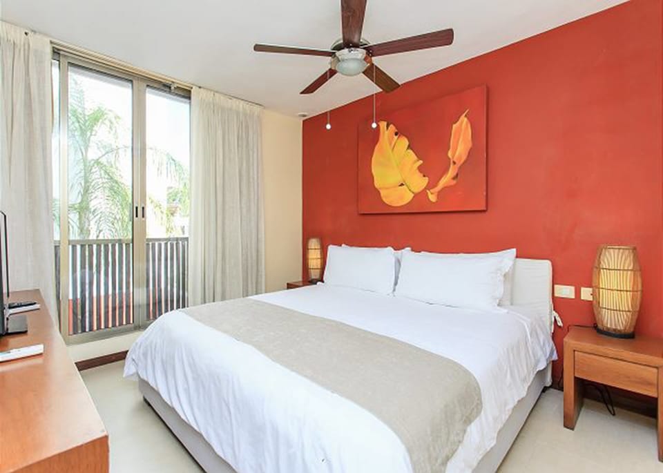 Condo | 2 bedrooms, free WiFi, bed sheets