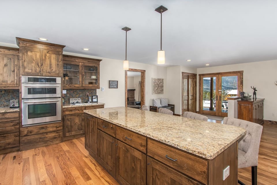House, 3 Bedrooms | Private kitchen | Coffee/tea maker, fridge, microwave, oven