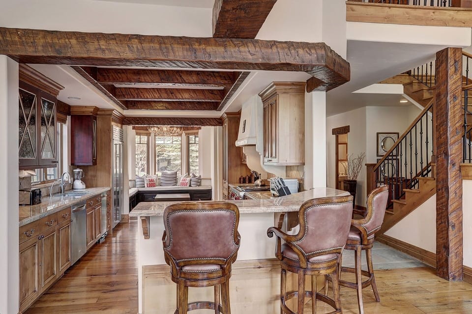 Townhome, 4 Bedrooms | Private kitchen | Fridge, microwave, oven, dishwasher