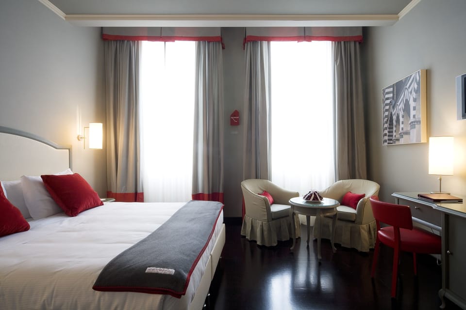 Superior Double or Twin Room, City View | Minibar, in-room safe, desk, free WiFi