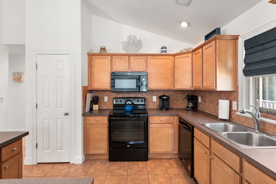 CC131: Sweet Caroline | Top Level Kitchen