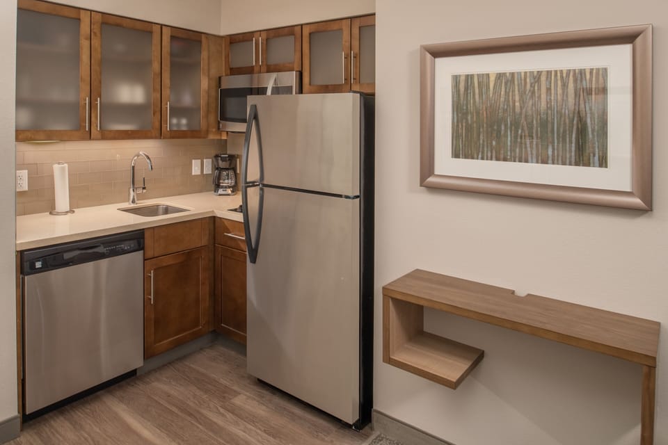 In-room safe, desk, laptop workspace, blackout drapes